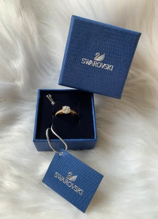 Bague solitaire Swarovski, marca: Swarovski, estado: Novo com etiquetas, tamanho: 15,7 mm Ø / 9,5, €60.00, €63.70 inclui Proteção do Comprador