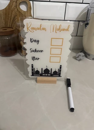 Panneau en acrylique, marque: Shein, état: Très bon état, 3,00 €, 3,85 € Protection acheteurs incluse