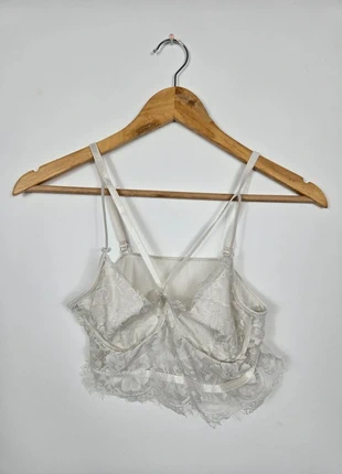 Shein • Top court blanc • M, marke: Shein, zustand: Sehr gut, größe: M / 38 / 10, 2,00 €, 2,80 € inklusive Vinted-Käuferschutz