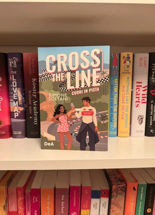 Cross the line - Simone Soltani, estado: Como novo, €8.50, €9.63 inclui Proteção do Comprador