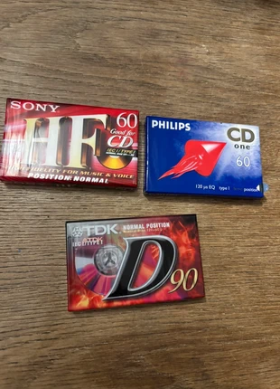 Lot de 3 K7 audio Sony / TDk / Philips neuves, staat: Nieuw met prijskaartje, € 6,00, € 7,00 inclusief Kopersbescherming