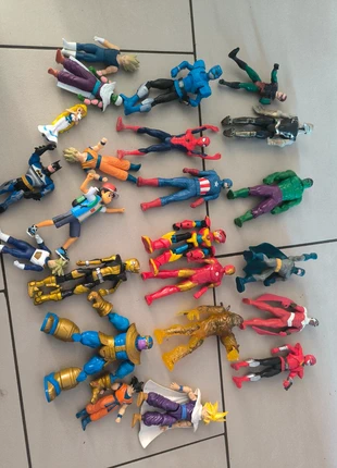 Lot de figurines, marque: je ne sais pas, état: Très bon état, taille: 3 ans / 98 cm, 15,00 €, 16,45 € Protection acheteurs incluse