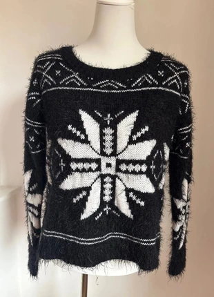 Pull femme noir blanc Jennyfer en très bon état taille 36/S, marke: Jennyfer, zustand: Sehr gut, größe: S / 36 / 8, 8,00 €, 9,10 € inklusive Vinted-Käuferschutz