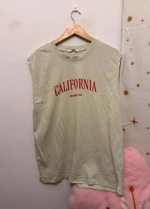 Camiseta California marca Reserved talle S, marque: Reserved, état: Très bon état, taille: S / 36 / 8, 2,00 €, 2,80 € Protection acheteurs incluse