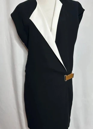 Superbe robe Barbara Bui bicolore portefeuille taille 36, marque: Barbara Bui, état: Très bon état, taille: S / 36 / 8, 95,00 €, 100,45 € Protection acheteurs (Pro) incluse