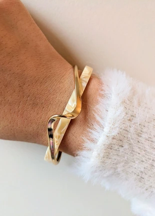 2- bracelet jonc doré résine acrylique beige crème tendance chic, marque: jonc resine acrylique, état: Très bon état, 9,50 €, 10,68 € Protection acheteurs (Pro) incluse