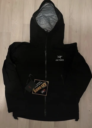 Veste Arcteryx Beta LT Taille L couleur Noir, marca: Arc'teryx, estado: Novo com etiquetas, tamanho: L, €120.00, €126.70 inclui Proteção do Comprador