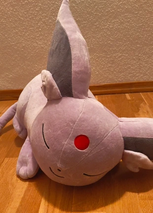 Espeon Sleeping Pokemon Plush, marke: Pokémon, zustand: Neu, mit Etikett, größe: L, 70,00 €, 73,70 € inklusive Vinted-Käuferschutz