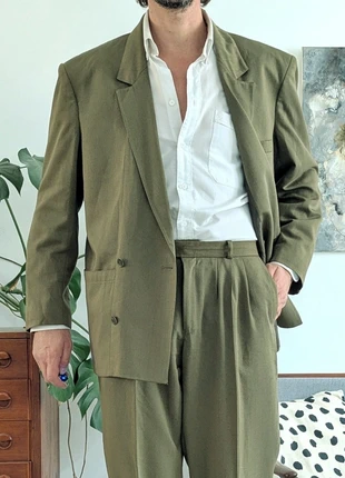 Très beau costume croisé vintage Taille 56, années 80's, pantalon à pinces, brand: Vintage Dressing, condizioni: Ottime, taglia: 56, €80.00, €84.70 include la Protezione acquisti Pro