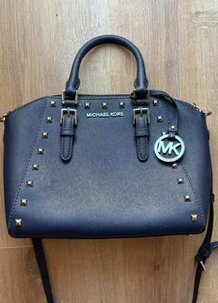 Michael Kors Navy Bag Studded Silver Details, marca: Michael Kors, estado: Nuevo sin etiquetas, 60,00 €, 63,00 € Protección al comprador incluida