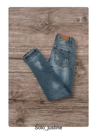 Jean Kenzarro denim bleu slim taille 40 avec défaut trace de verdure aux genoux, brand: Kenzarro, condition: Good, size: W30, €6.00, €7.00 includes Buyer Protection