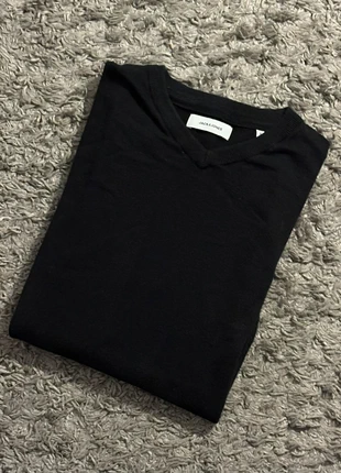 Pull noir uni jack et jones en très bon état taille L, marke: Jack & Jones, zustand: Sehr gut, größe: L, 10,00 €, 11,20 € inklusive Vinted-Käuferschutz