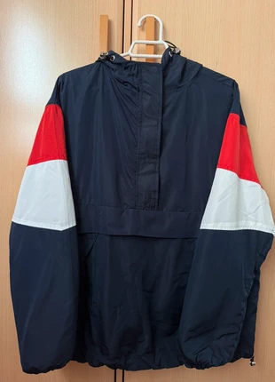 Cortavientos Azul Marino Nuevo Talla M, marca: Bershka, estado: Nuevo sin etiquetas, tamaño: M / 38 / 10, 6,00 €, 7,00 € Protección al comprador incluida