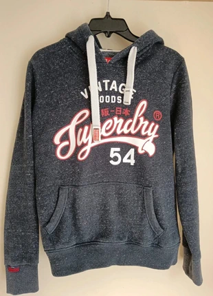 Sweat à capuche femme Superdry taille M en coton un petit trou au niveau du coude droit voir photo, brand: Superdry, condition: Good, size: M / 38 / 10, €9.00, €10.15 includes Buyer Protection