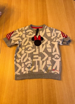 Shirt Minni Maus, marque: adidas, état: Très bon état, taille: 24-36 mois / 92 cm, 4,00 €, 4,90 € Protection acheteurs incluse