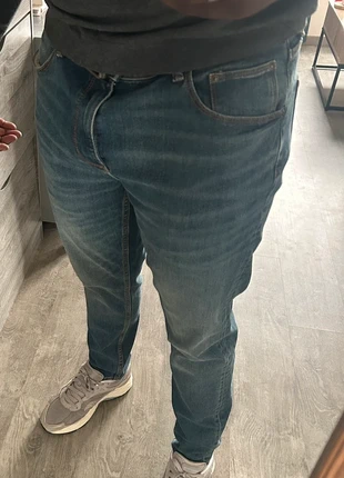 Jean slim ASOS délavé à taille 42, merk: ASOS, staat: Heel goed, maat: W32 | FR 42, € 14,00, € 15,40 inclusief Kopersbescherming