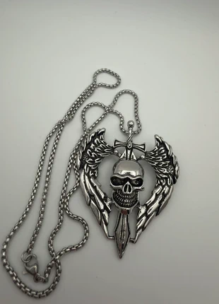 Collier pendentif tête de mort ailée stylé punk gothique alternatif rebelle, brand: Punk, condition: Very good, €17.00, €18.55 includes Buyer Protection