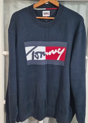 Pull Tommy Jeans bleu marine, marque: Tommy Hilfiger, état: Très bon état, taille: XL, 15,00 €, 16,45 € Protection acheteurs incluse