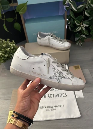 Baskets Golden Goose Super-star Étoile Argent Pailletée Taille 38 | Neuf avec Étiquette, marke: Golden Goose, zustand: Neu, mit Etikett, größe: 38, 250,00 €, 263,20 € inklusive Vinted-Käuferschutz