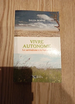 Vivre Autonome. Le survivalisme à la française, staat: Heel goed, € 5,00, € 5,95 inclusief Kopersbescherming