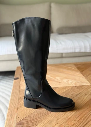 Botte noir vernis en 38 noir état neuf, marque: Confort, état: Neuf avec étiquette, taille: 38, 30,00 €, 32,20 € Protection acheteurs incluse