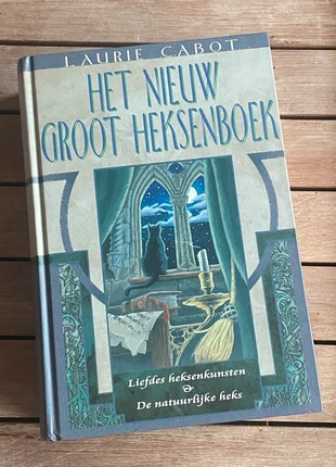Het nieuw groot heksenboek || Laurie Cabot, estado: Muito bom, €10.00, €11.20 inclui Proteção do Comprador