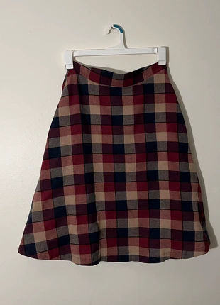 ModCloth Plaid A-Line High-Waisted Knee-Length Skirt Size Medium, brand: ModCloth, condition: Very good, size: 8 / M, $25.00, $26.95 includes Buyer Protection