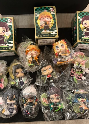 Démon Slayer Figurines À l’unité ou Composez votre lot! Avec leur boîte, marque: Demon Slayer, état: Neuf sans étiquette, taille: Prématuré, jusqu'à 44cm, 6,00 €, 7,00 € Protection acheteurs incluse