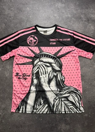 T-shirt graphique Statue de la Liberté – Taille M, marke: y2k, zustand: Sehr gut, größe: M, 15,00 €, 16,45 € inklusive Vinted-Käuferschutz