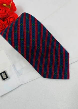 Cravate vintage fait en France - Soie rayure rouge bleu motif - 8 cm - très bon état, marque: Vintage Dressing, état: Très bon état, 12,00 €, 13,30 € Protection acheteurs (Pro) incluse