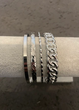 4 bracelets lot, état: Très bon état, 3,55 €, 4,43 € Protection acheteurs (Pro) incluse