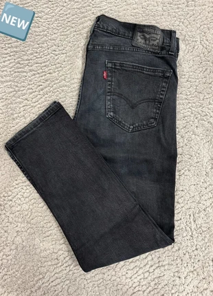 Jean Levi’s 511 Vintage 00s noir - Slim Fit - W36L30 (FR46), marque: Levi's, état: Très bon état, taille: W36 | FR 46, 28,50 €, 30,63 € Protection acheteurs (Pro) incluse