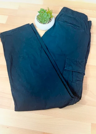 Pantalon cargo Celio noir – Taille S enfant / junior, marque: Celio, état: Très bon état, taille: S, 12,00 €, 13,30 € Protection acheteurs incluse