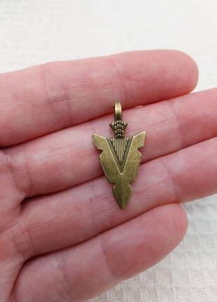 Pendentif pointe flèche bronze, création bijoux punk DIY A1548, marque: Création bijoux Syllikan, état: Très bon état, 2,00 €, 2,80 € Protection acheteurs (Pro) incluse