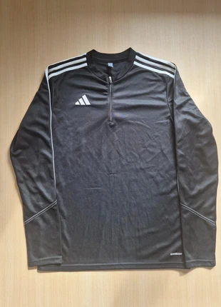 Sweat 1/4 zip adidas noir
- Taille M, marque: adidas, état: Très bon état, taille: M / 38 / 10, 9,90 €, 11,10 € Protection acheteurs incluse