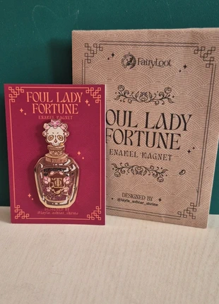 Foul Lady Fortune enamel magnet – fairyloot, merk: FairyLoot, staat: Nieuw met prijskaartje, € 5,00, € 5,95 inclusief Kopersbescherming