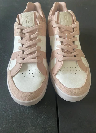 ON Damen Sneaker The Roger Clubhouse, merk: On, staat: Nieuw zonder prijskaartje, maat: 40.5, € 120,00, € 126,70 inclusief Kopersbescherming