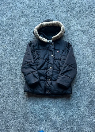 manteau matelassé / doudoune Tommy Hilfiger noir avec capuche zip et boutons Taille XXS / 7ans, marke: Tommy Hilfiger, zustand: Sehr gut, größe: 7 Jahre / 122, 18,00 €, 19,60 € inklusive Vinted-Käuferschutz