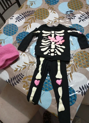 Ensemble squelette, marke: In Extenso, zustand: Sehr gut, größe: 6 Jahre / 116, 1,00 €, 1,75 € inklusive Vinted-Käuferschutz