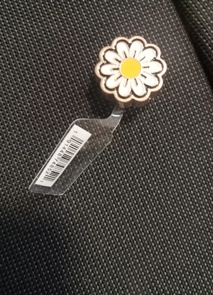 Pretty flower with details - crocs jibitz - Brand New, brand: Crocs, condition: New with tags, size: Other, £3.00, £3.85 includes Buyer Protection