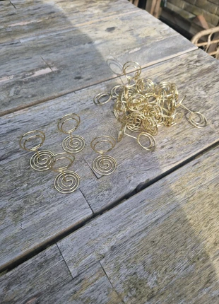 Goud ezeltjes / Porte-menu dorés x22, marque: NO LABEL, état: Neuf sans étiquette, 3,50 €, 4,38 € Protection acheteurs incluse