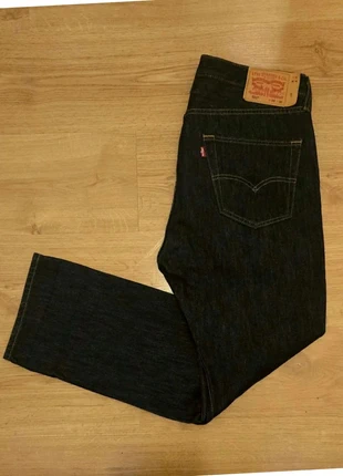 Jean Levi’s 501 Bleu Marine Brut Coupe Droite Vintage Homme W34 L30 / FR44, marca: Levi's, estado: Muito bom, tamanho: PT 44 | W34, €50.00, €53.20 inclui Proteção do Comprador