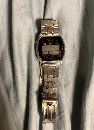Montre vintage Citizen Quartz digital série “Seven”, marke: Citizen, zustand: Zufriedenstellend, größe: Bis 30 mm, 20,00 €, 21,70 € inklusive Vinted-Käuferschutz