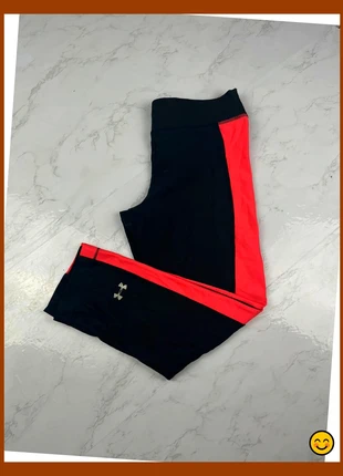 Legging Under Armor noir et rose pour femme Taille S, brand: Under Armour, condizioni: Ottime, taglia: S / IT 40 / EU 36, €9.00, €10.15 include la Protezione acquisti