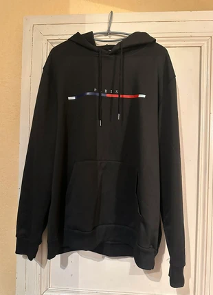 Pull noir à capuche, condizioni: Nuovo senza cartellino, taglia: XL, €3.00, €3.85 include la Protezione acquisti