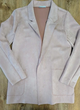 Veste Zara rose 🌹, marque: Zara, état: Neuf sans étiquette, taille: S / 36 / 8, 12,00 €, 13,30 € Protection acheteurs incluse