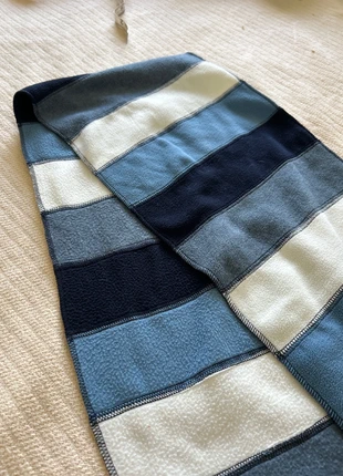 Scarf, brand: St. John's Bay, condition: Very good, $2.00, $2.80 includes Buyer Protection