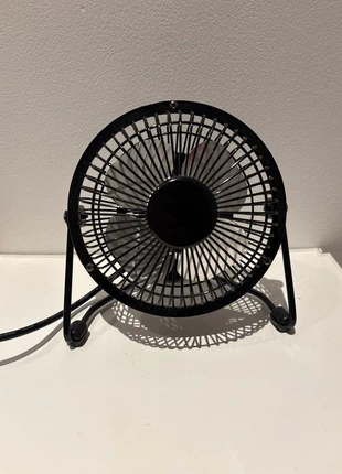 Mini ventilateur de bureau USB métal noir, marque: Maison, état: Très bon état, 4,00 €, 4,90 € Protection acheteurs incluse