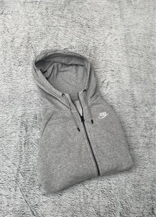 Pull Nike gris à capuche taille S / Zip Nike grey, brand: Nike, condition: Very good, size: S, €22.50, €24.33 includes Buyer Protection