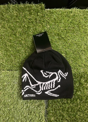 Bonnet arc’teryx noir, merk: Arc'teryx, staat: Heel goed, maat: Universele maat, € 19,99, € 21,69 inclusief Kopersbescherming